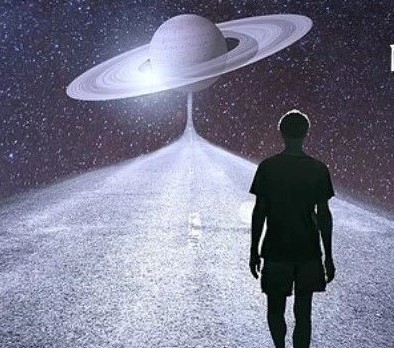土星逆行回摩羯，别怕！这3次轮回、4个年龄抓住了，姐姐随时C位出道！