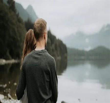 是绚烂真爱还是海底牢笼？《消失的她》告诉你，冥王星人的爱与痛！