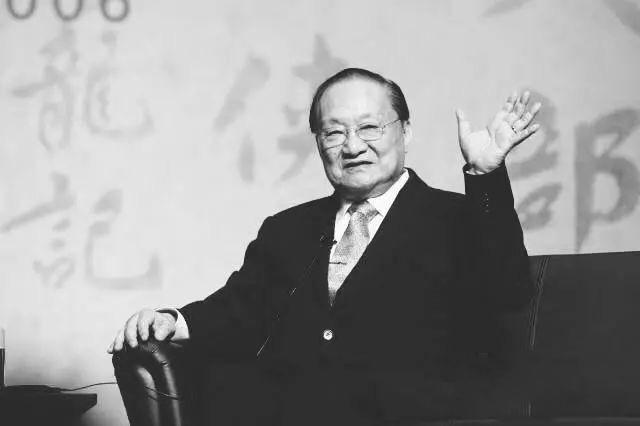 中国占星话金庸 | “金”生既来，“金”逆而去